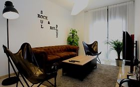 Rock & Roll Apartament -Aire Acondicionado En Todas Las Habitaciones Y Salon-